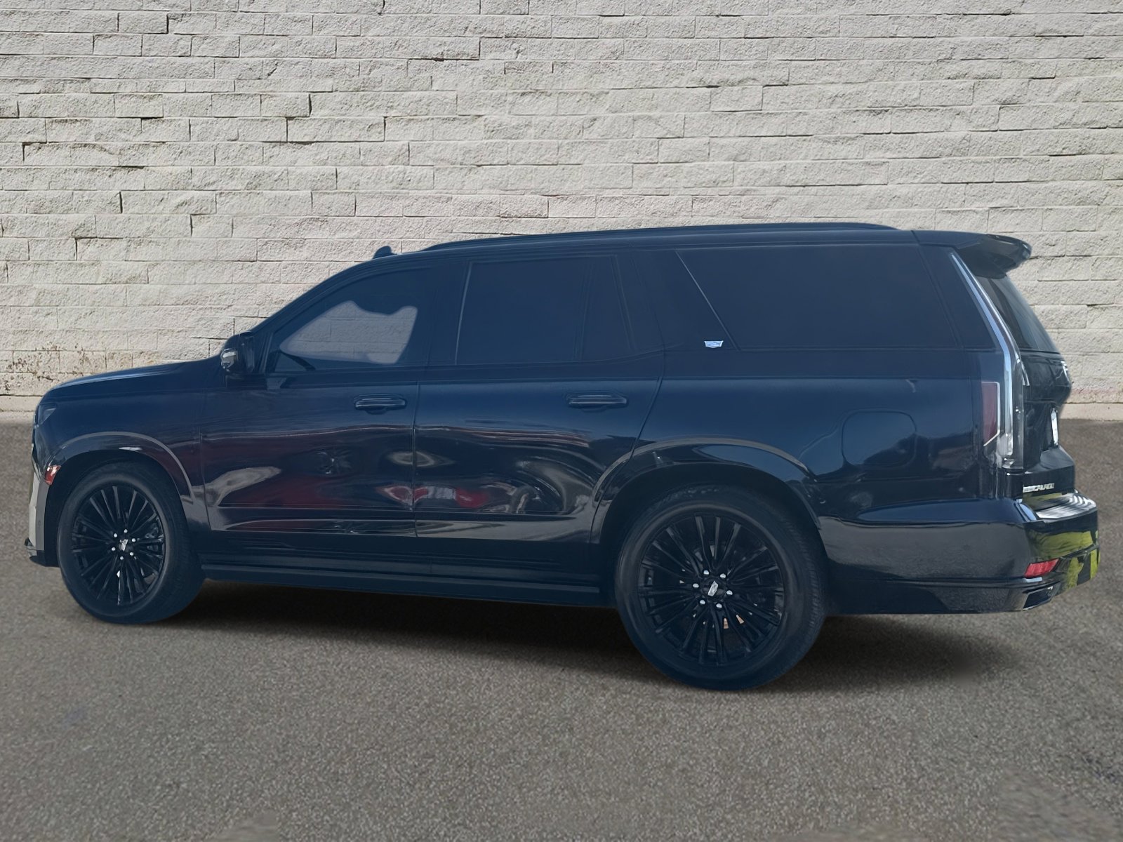 2021 Cadillac Escalade Sport photo 2