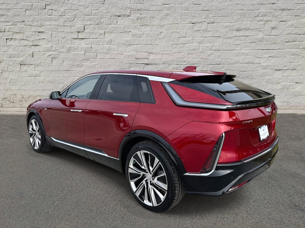 Used 2024 CADILLAC LYRIQ Luxury 3 SUV