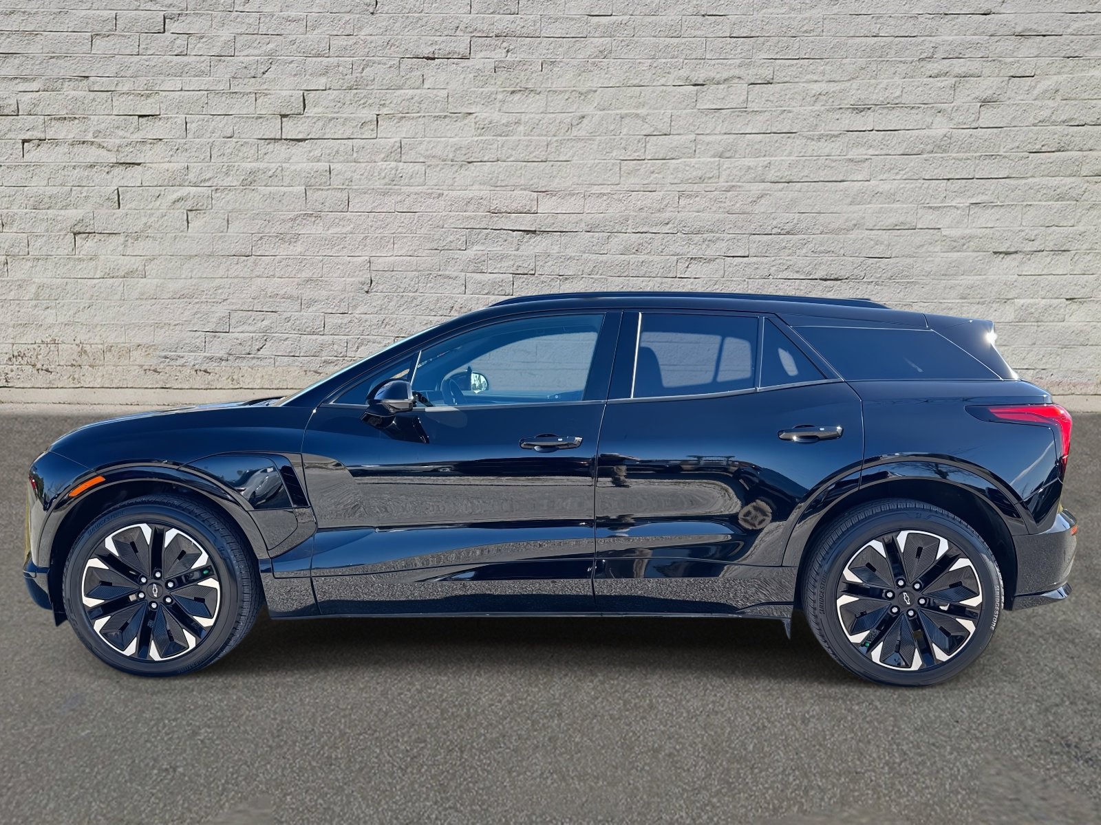 Used 2024 Chevrolet Blazer EV RS with VIN 3GNKDCRJ5RS286175 for sale in Jacksonville, FL