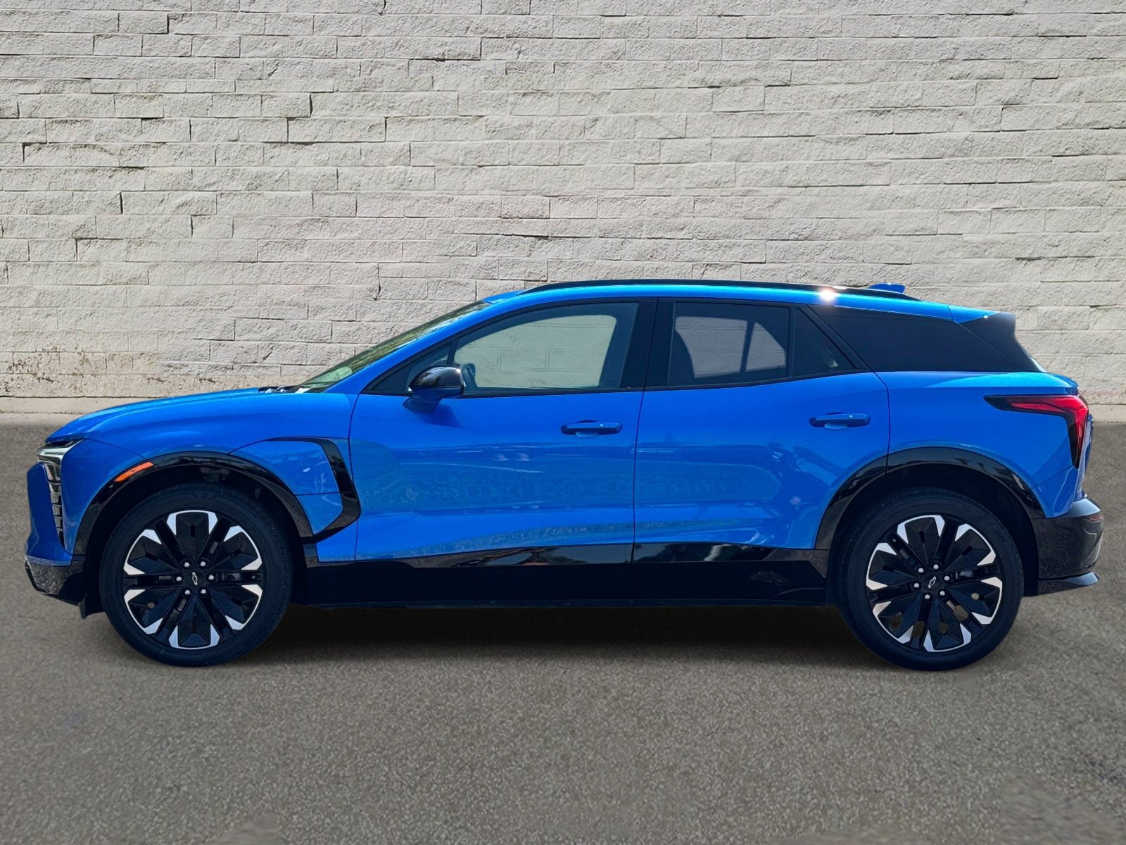 Used 2025 Chevrolet Blazer EV RS with VIN 3GNKDJRJXSS170044 for sale in Jacksonville, FL