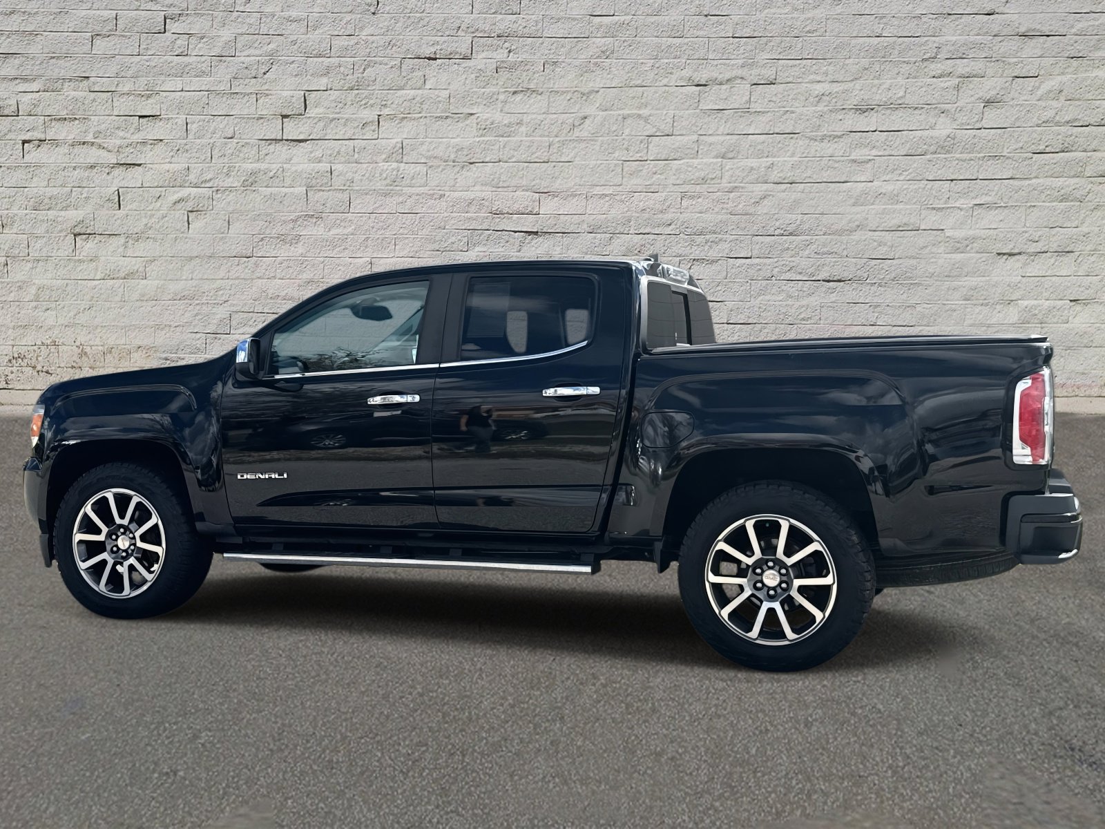 2018 Gmc Canyon Denali photo 2