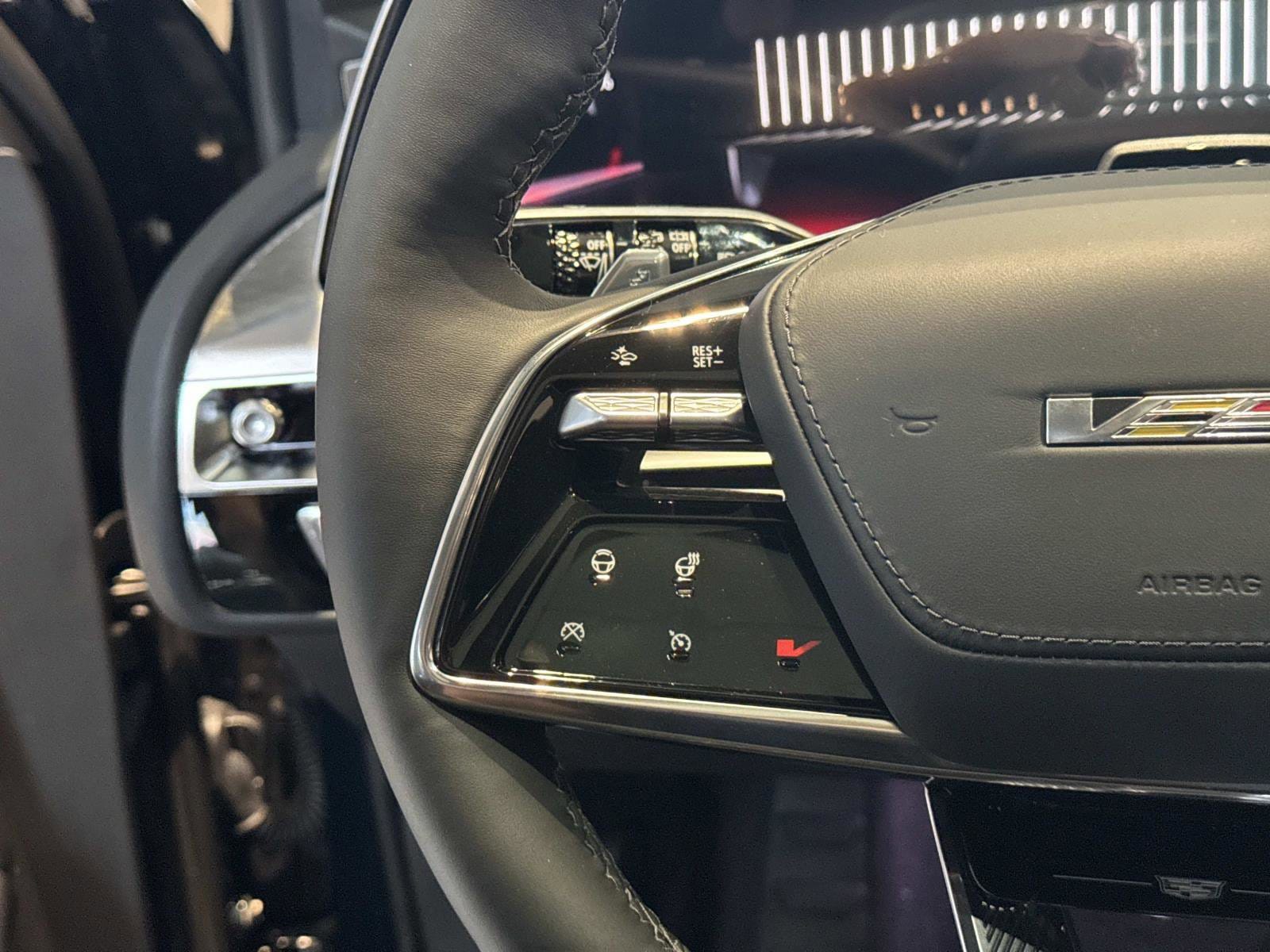 2026 Cadillac LYRIQ V Premium - Photo 25