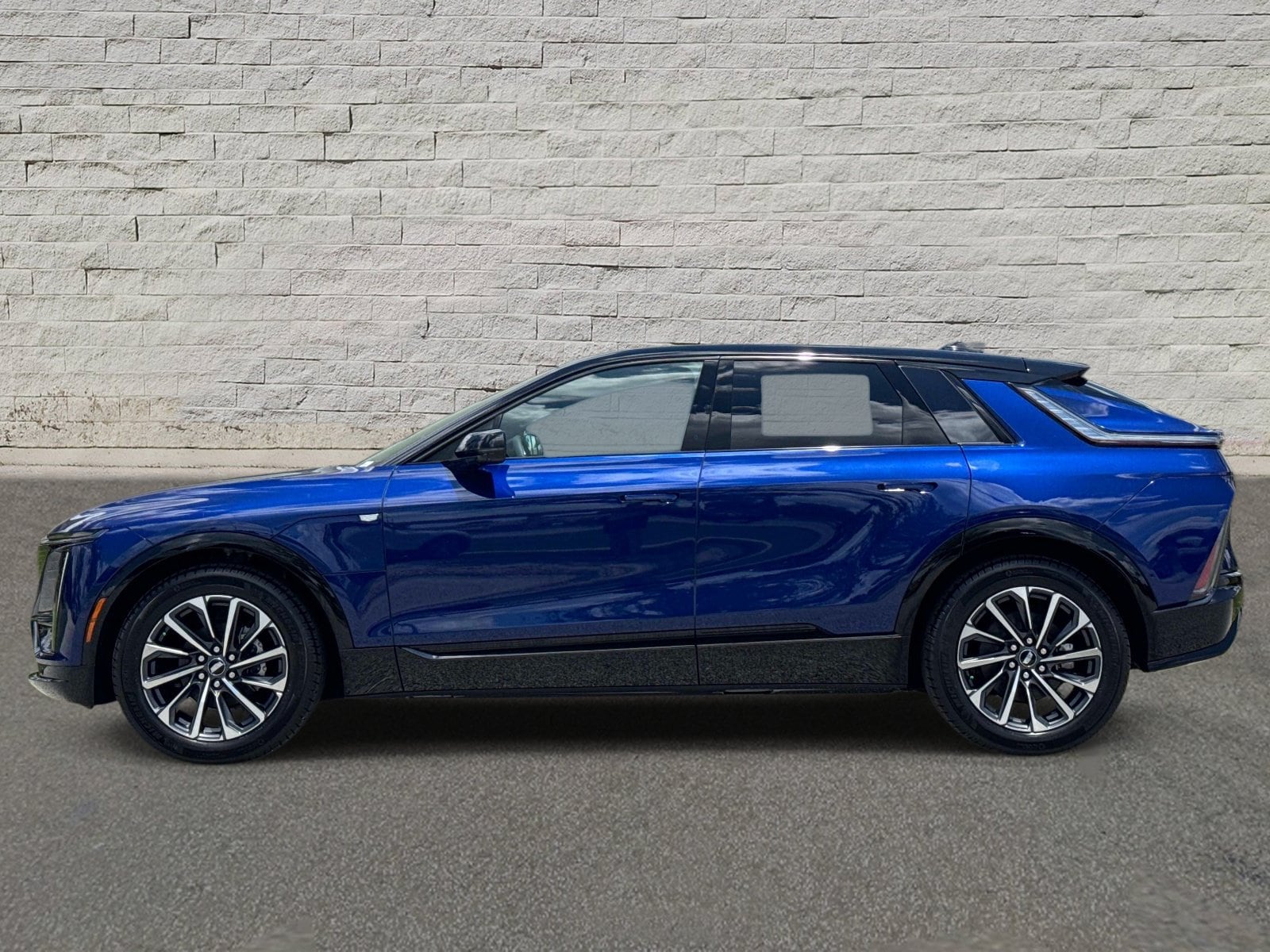 Used 2026 Cadillac LYRIQ Sport with VIN 1GYKPURL5TZ306582 for sale in Jacksonville, FL
