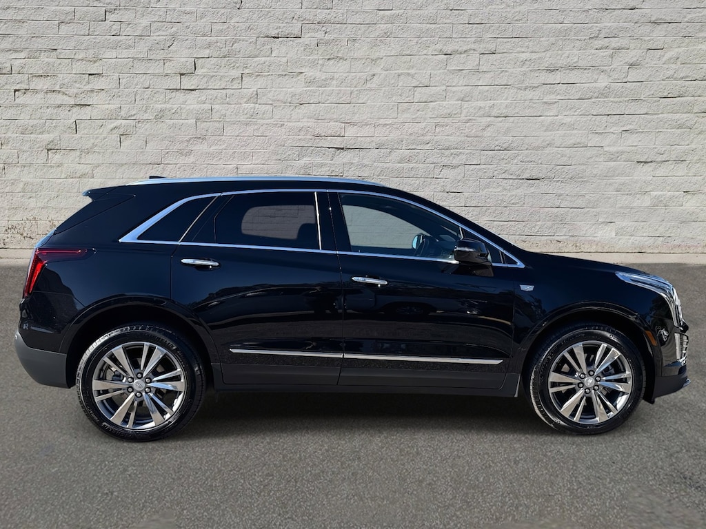 Used 2025 CADILLAC XT5 Premium Luxury SUV