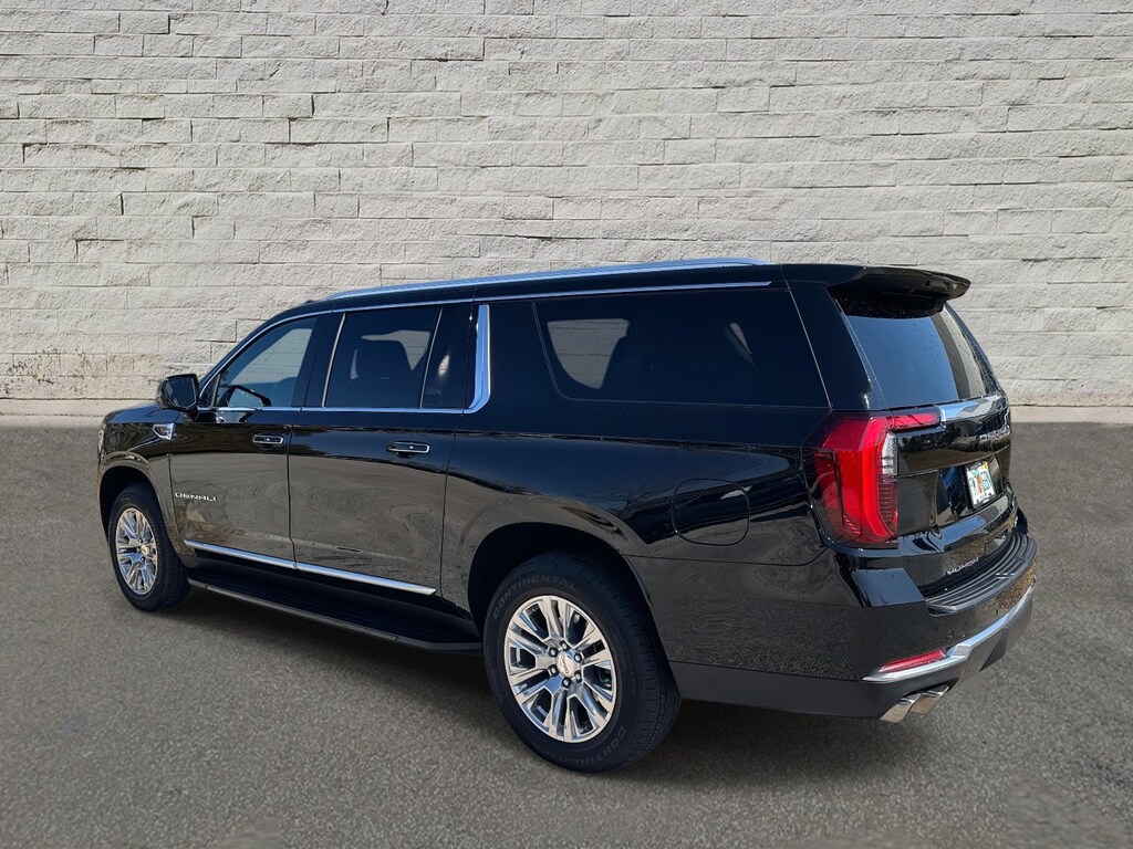 Used 2025 GMC Yukon XL Denali SUV