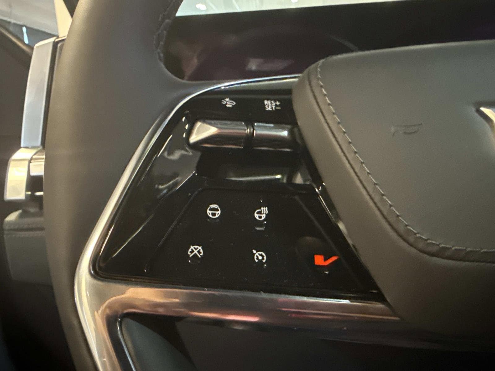 2025 Cadillac Escalade IQ Luxury 2 - Photo 18
