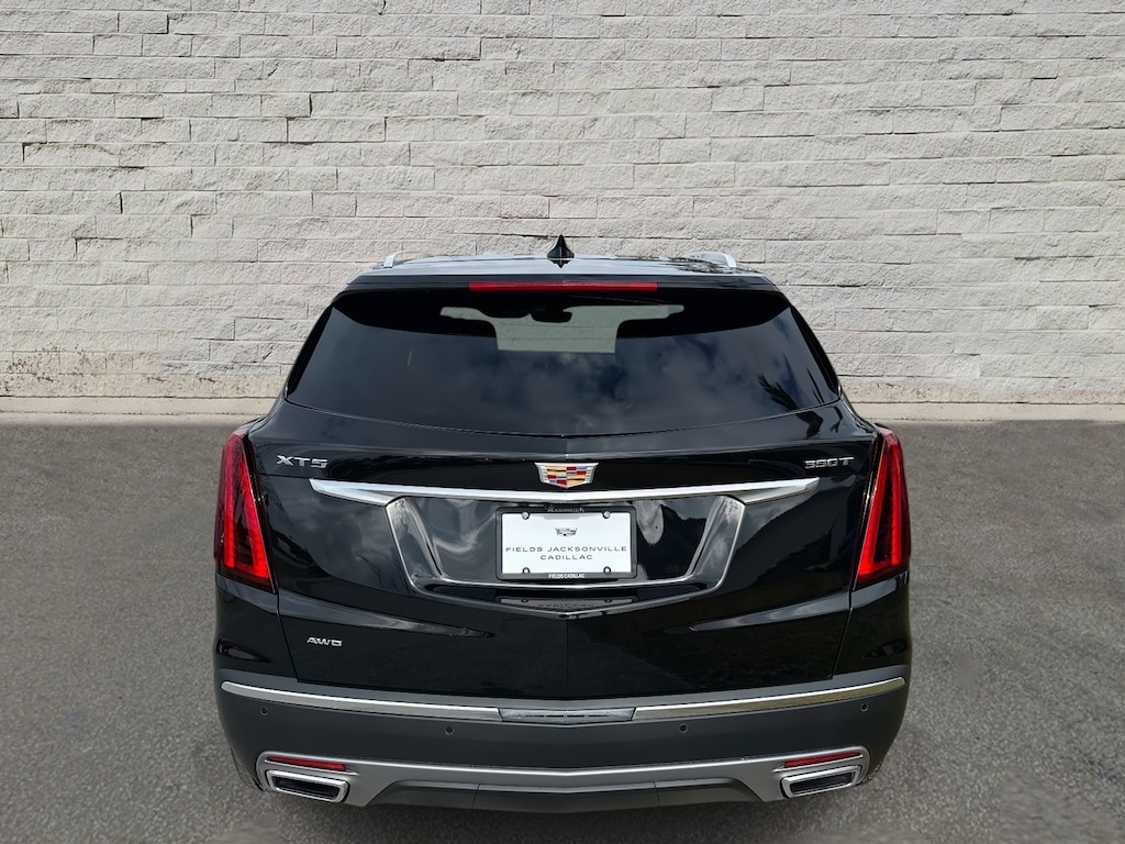 New 2026 CADILLAC XT5 Premium Luxury SUV