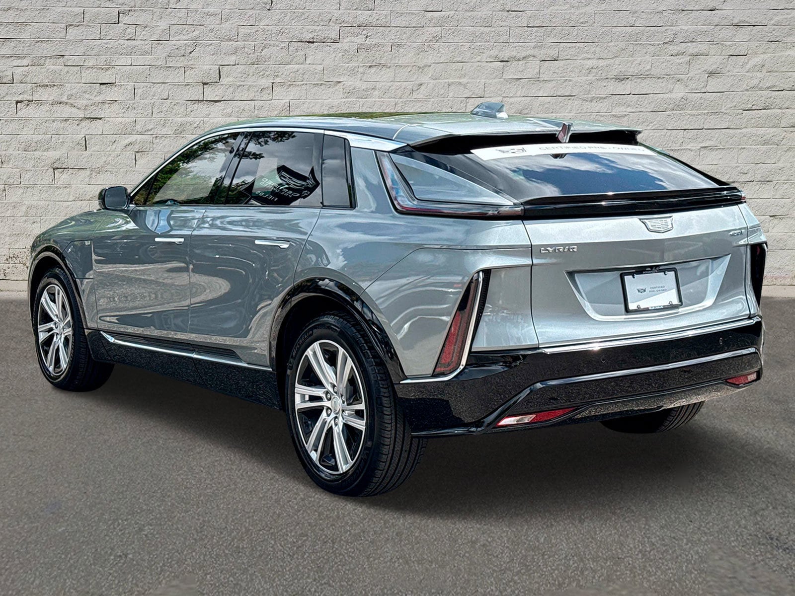 Used 2024 Cadillac LYRIQ Tech with VIN 1GYKPMRK4RZ108320 for sale in Jacksonville, FL