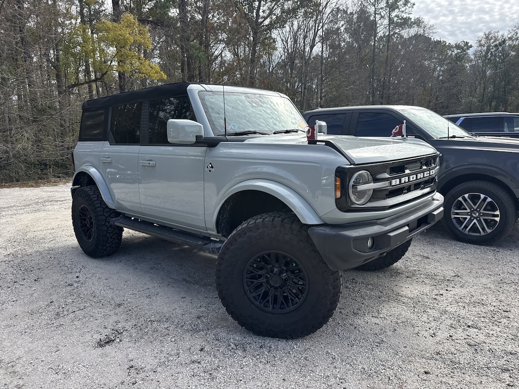 Used 2023 Ford Bronco Base