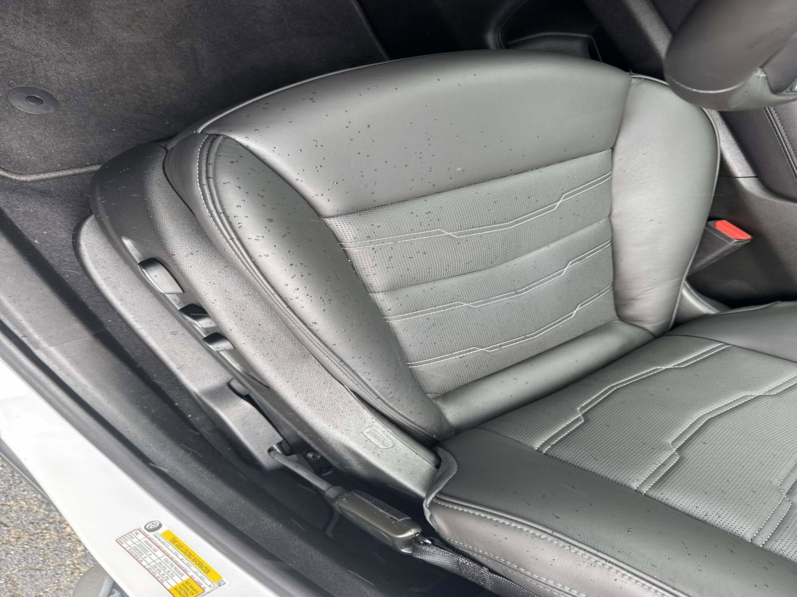 2025 Cadillac XT6 Premium Luxury - Photo 18