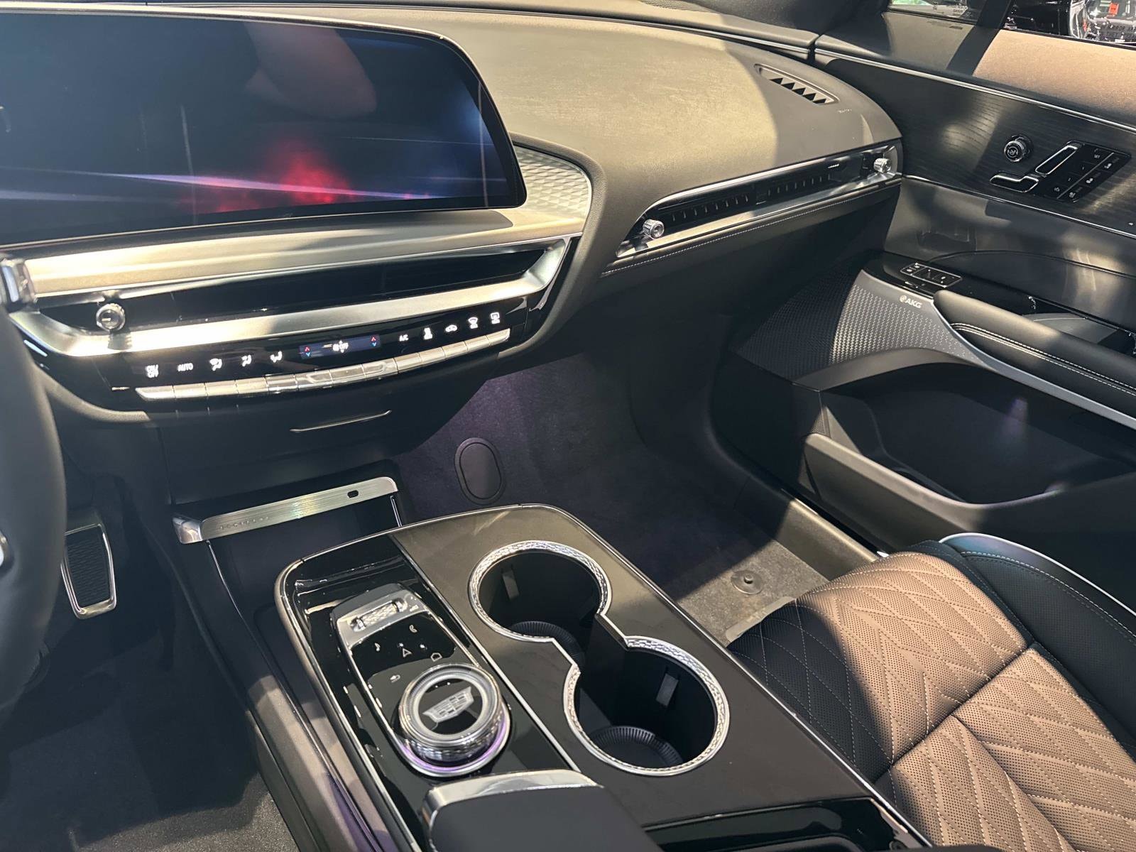 2026 Cadillac LYRIQ V Premium - Photo 21