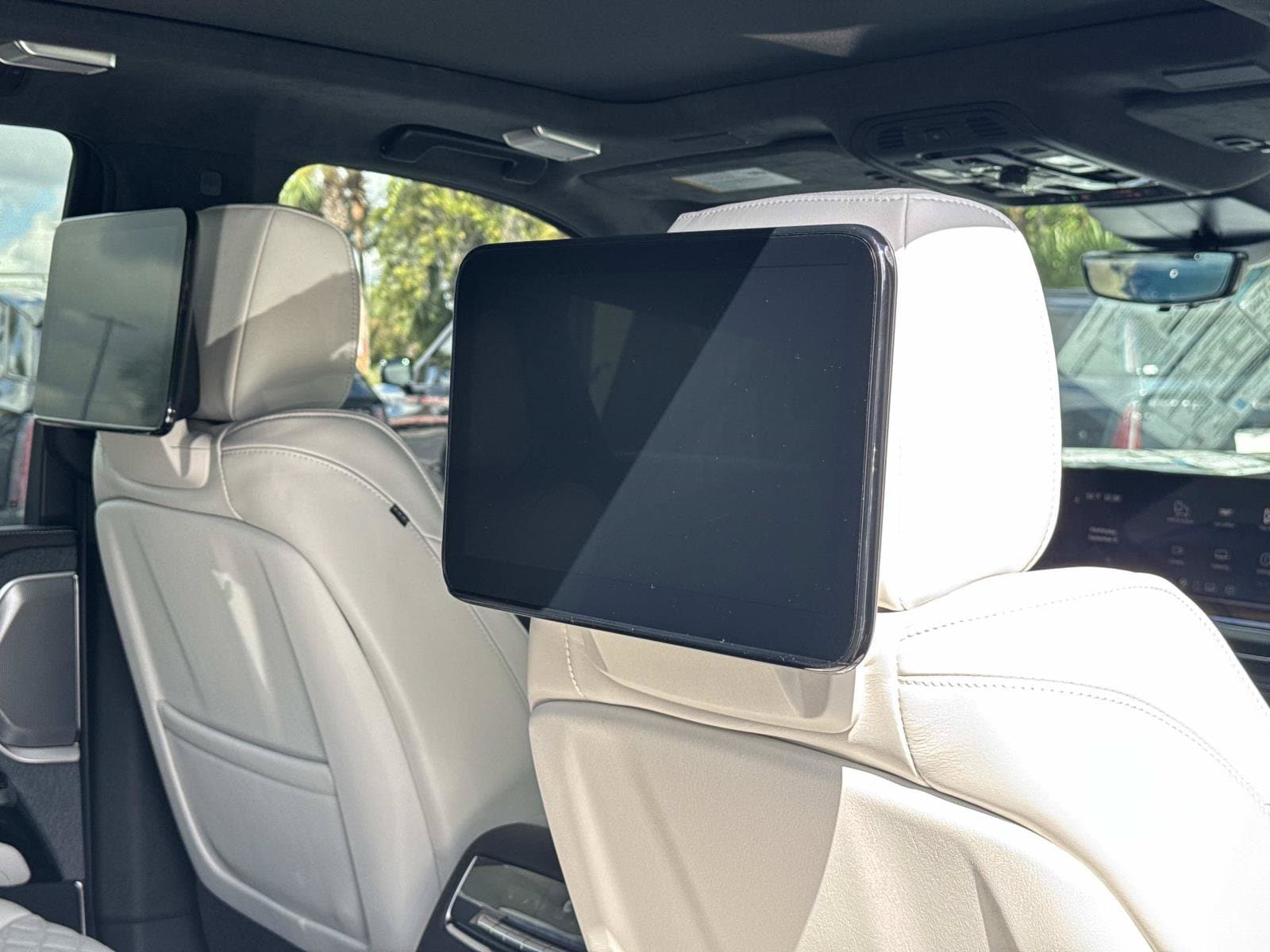 2026 Cadillac Escalade Platinum Sport - Photo 25