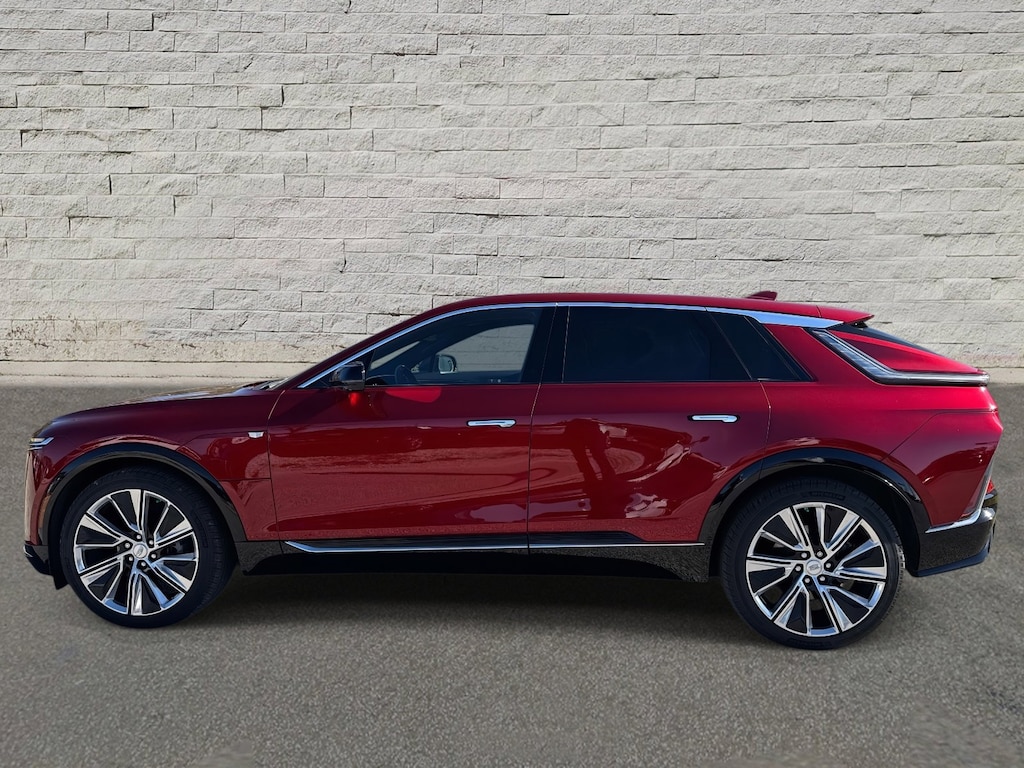 Certified 2024 CADILLAC Lyriq Luxury 3 SUV