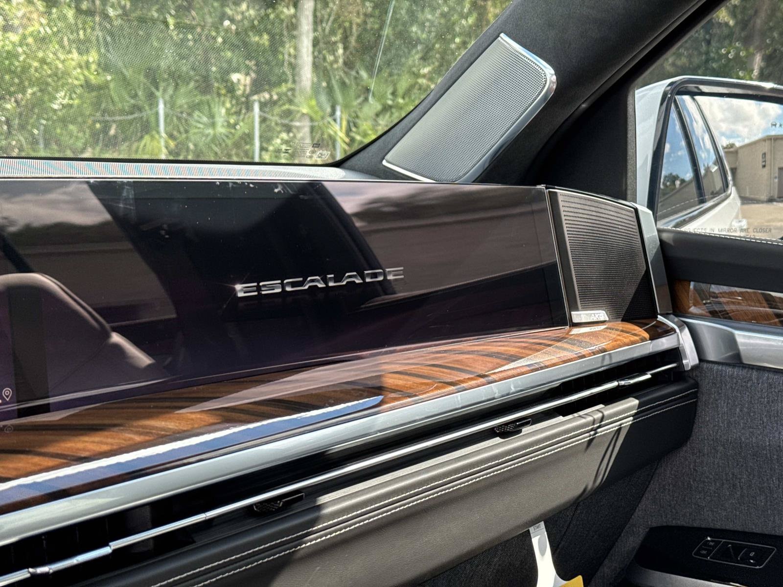 2026 Cadillac Escalade Platinum Sport - Photo 23