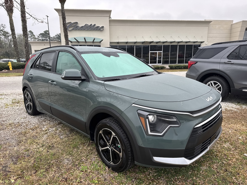 Used 2024 Kia Niro EX