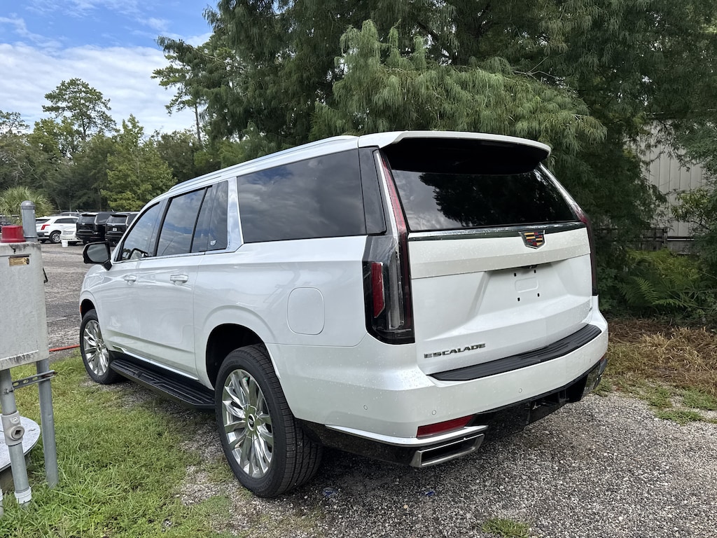 Used 2023 CADILLAC Escalade ESV 4WD Premium Luxury SUV