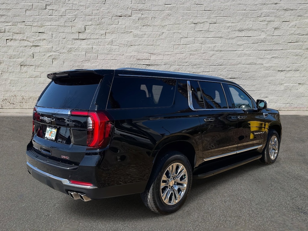 Used 2025 GMC Yukon XL Denali SUV