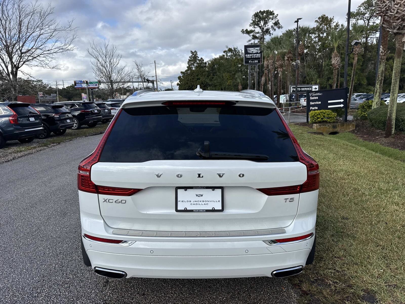 2021 Volvo XC60 Inscription photo 4