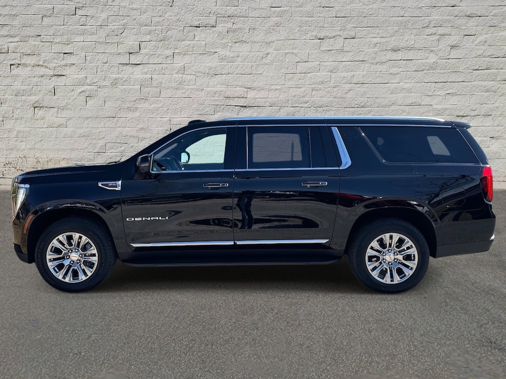 Used 2025 GMC Yukon XL Denali SUV