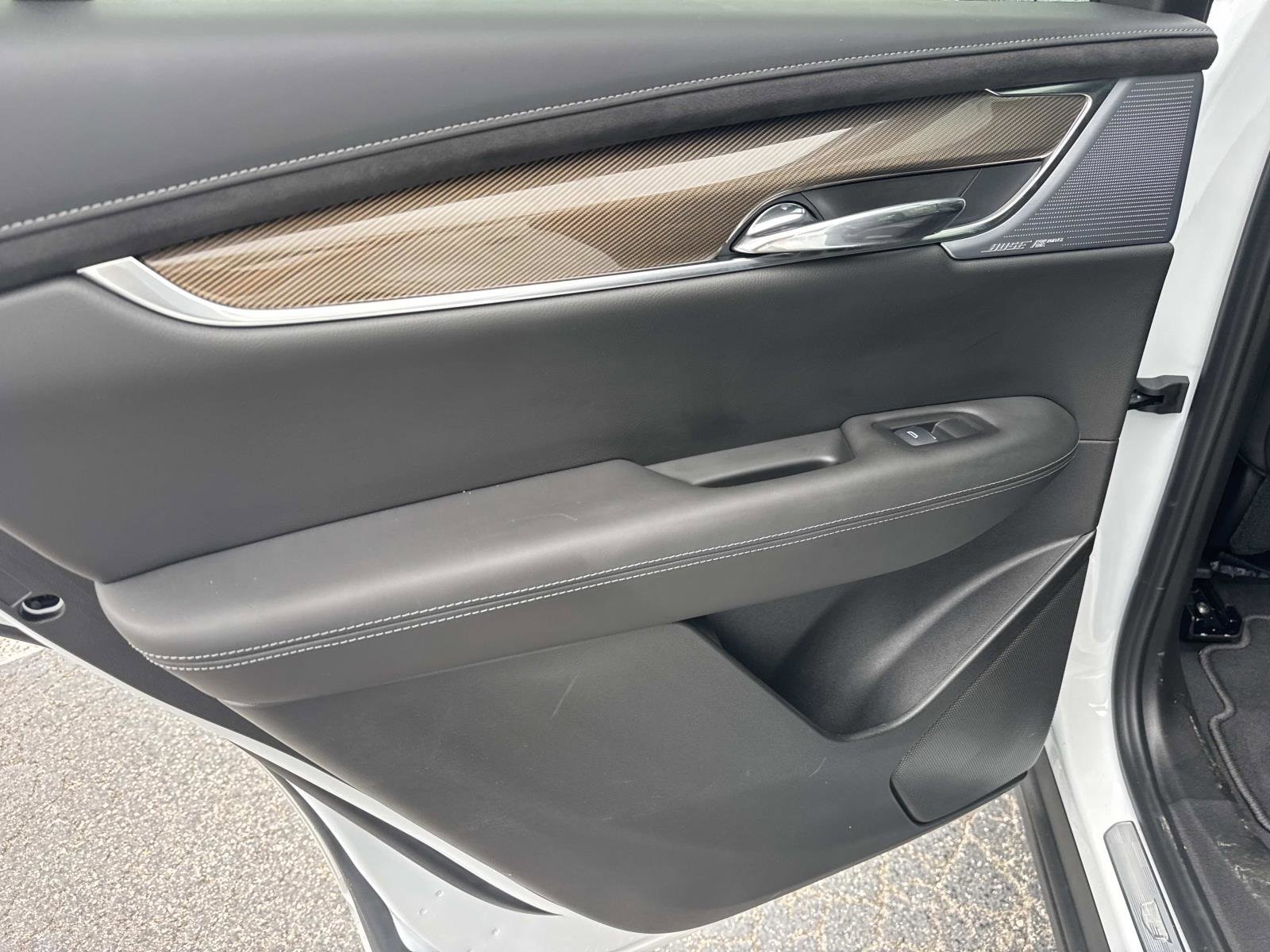 2025 Cadillac XT6 Premium Luxury - Photo 11
