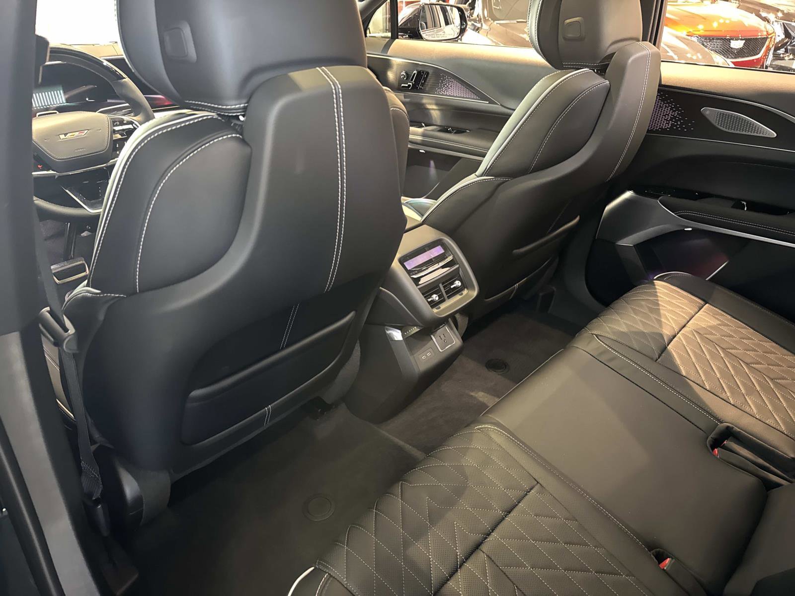 2026 Cadillac LYRIQ V Premium - Photo 10