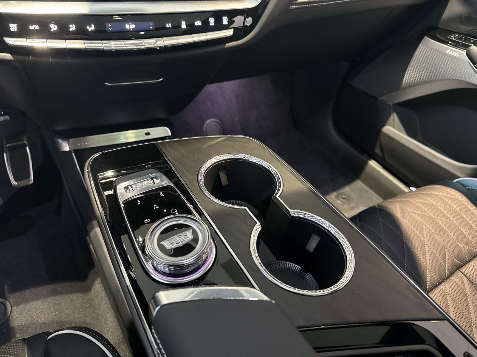 2026 Cadillac LYRIQ V Premium - Photo 22