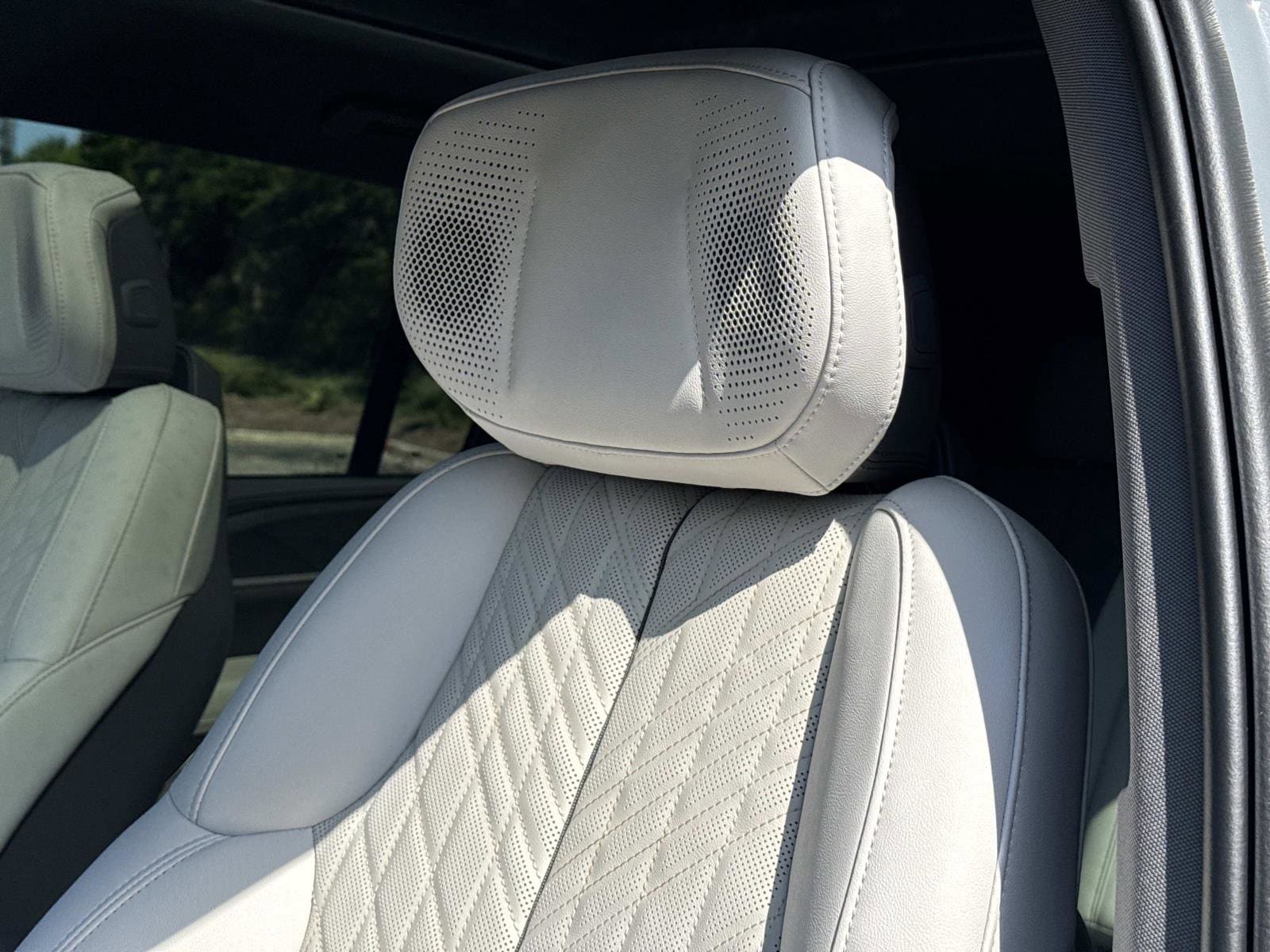 2026 Cadillac Escalade IQ Luxury - Photo 14