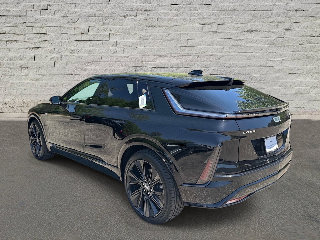 New 2026 CADILLAC LYRIQ Signature Sport SUV