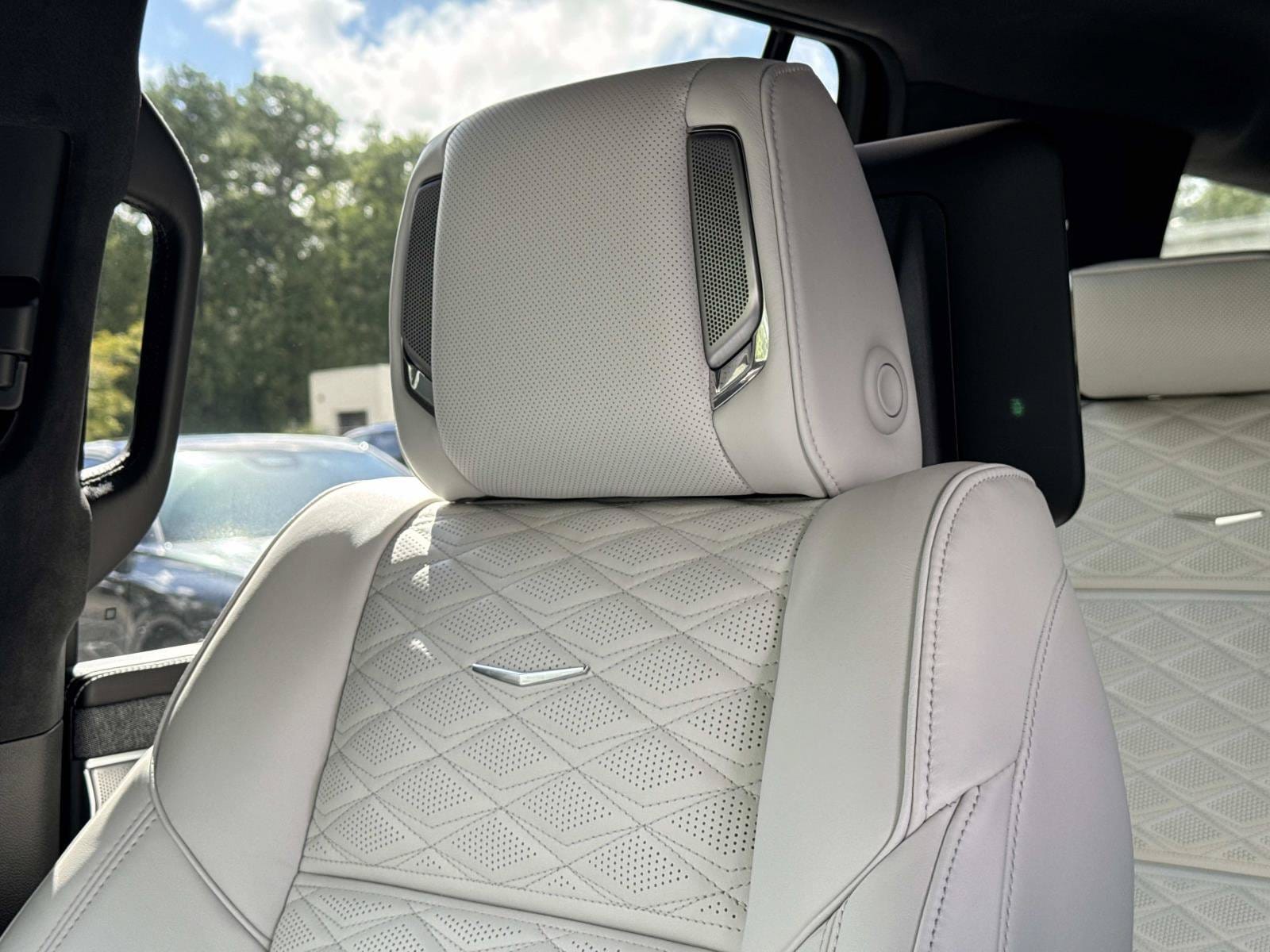 2026 Cadillac Escalade Platinum Sport - Photo 22