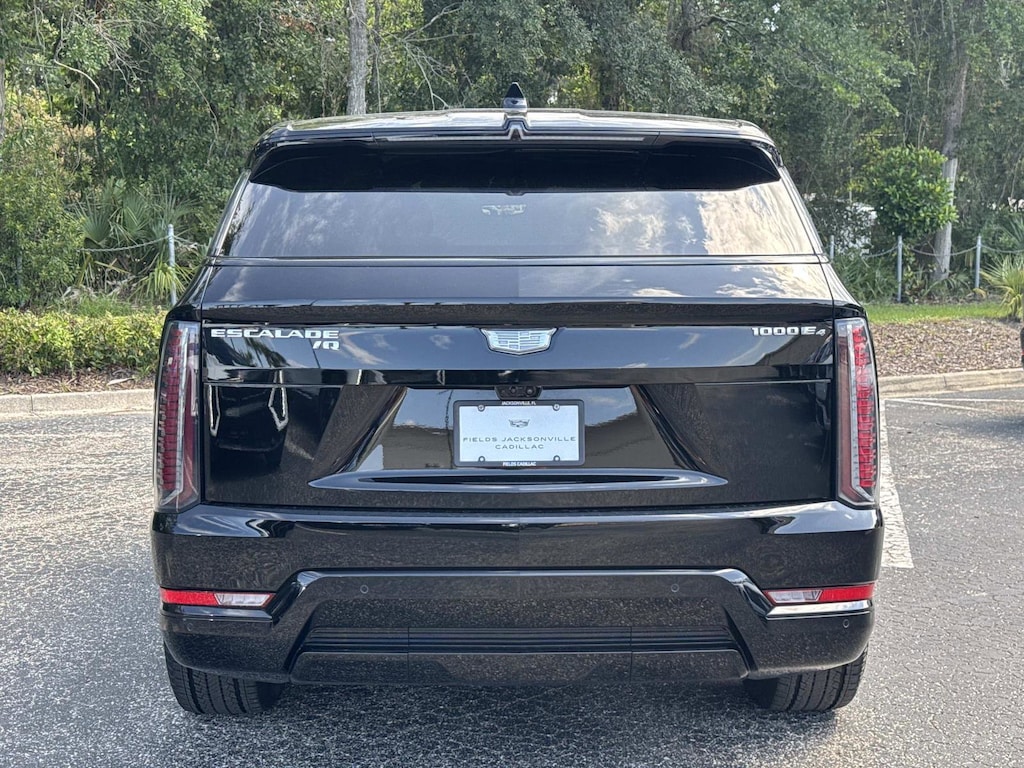 New 2026 CADILLAC ESCALADE IQ Luxury SUV