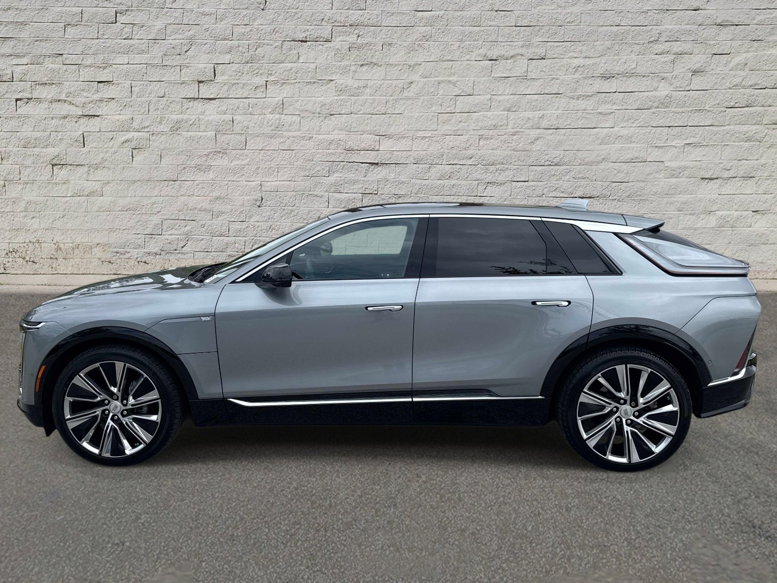 Certified 2025 Cadillac LYRIQ Luxury 3 with VIN 1GYKPTRL6SZ301285 for sale in Jacksonville, FL