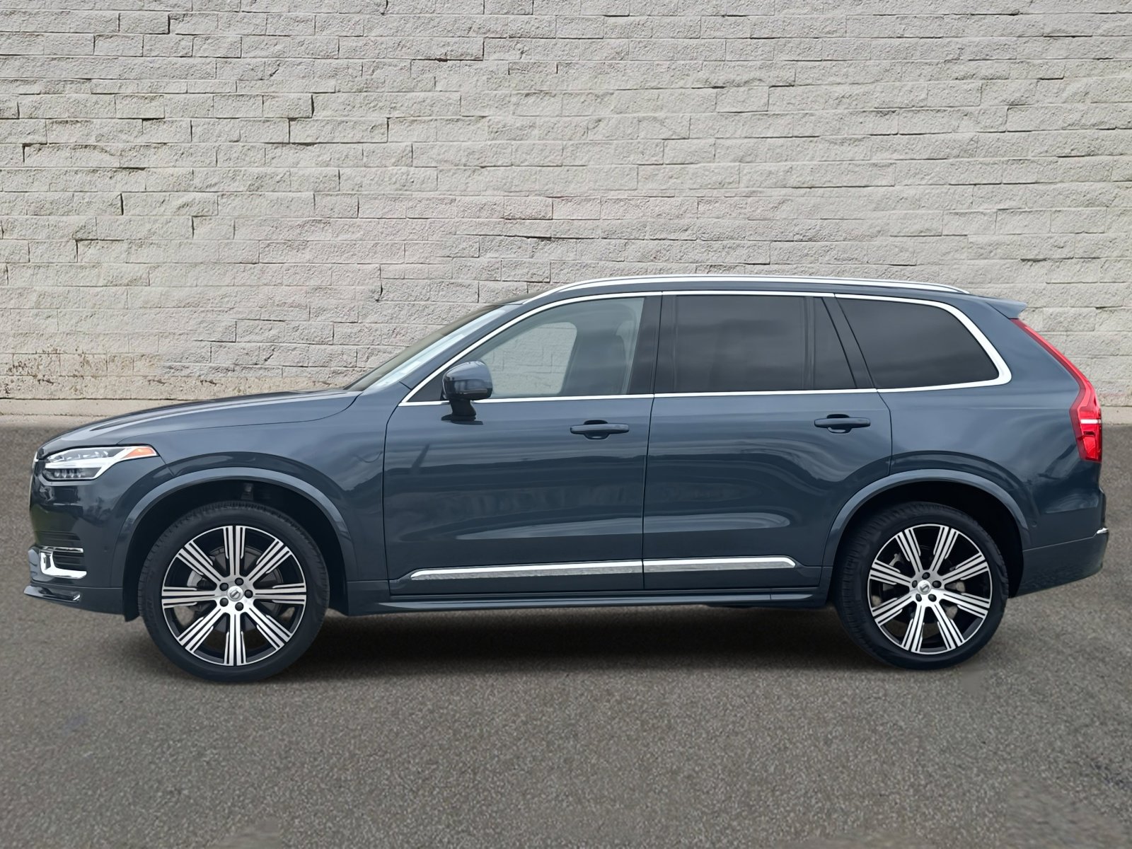2024 Volvo XC90 Ultimate photo 2