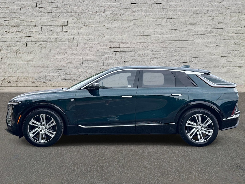 Used 2024 CADILLAC LYRIQ Tech SUV