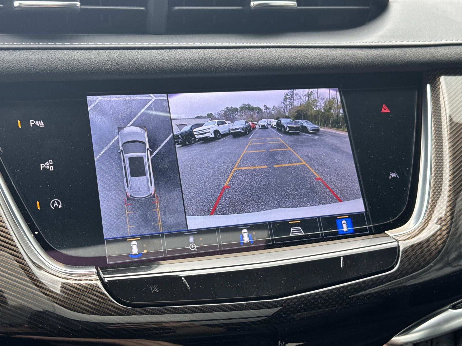 2025 Cadillac XT6 Premium Luxury - Photo 26