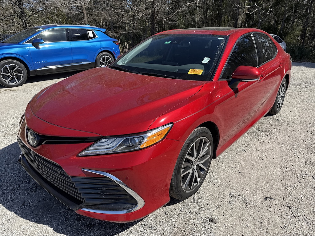 Used 2023 Toyota Camry Hybrid XLE