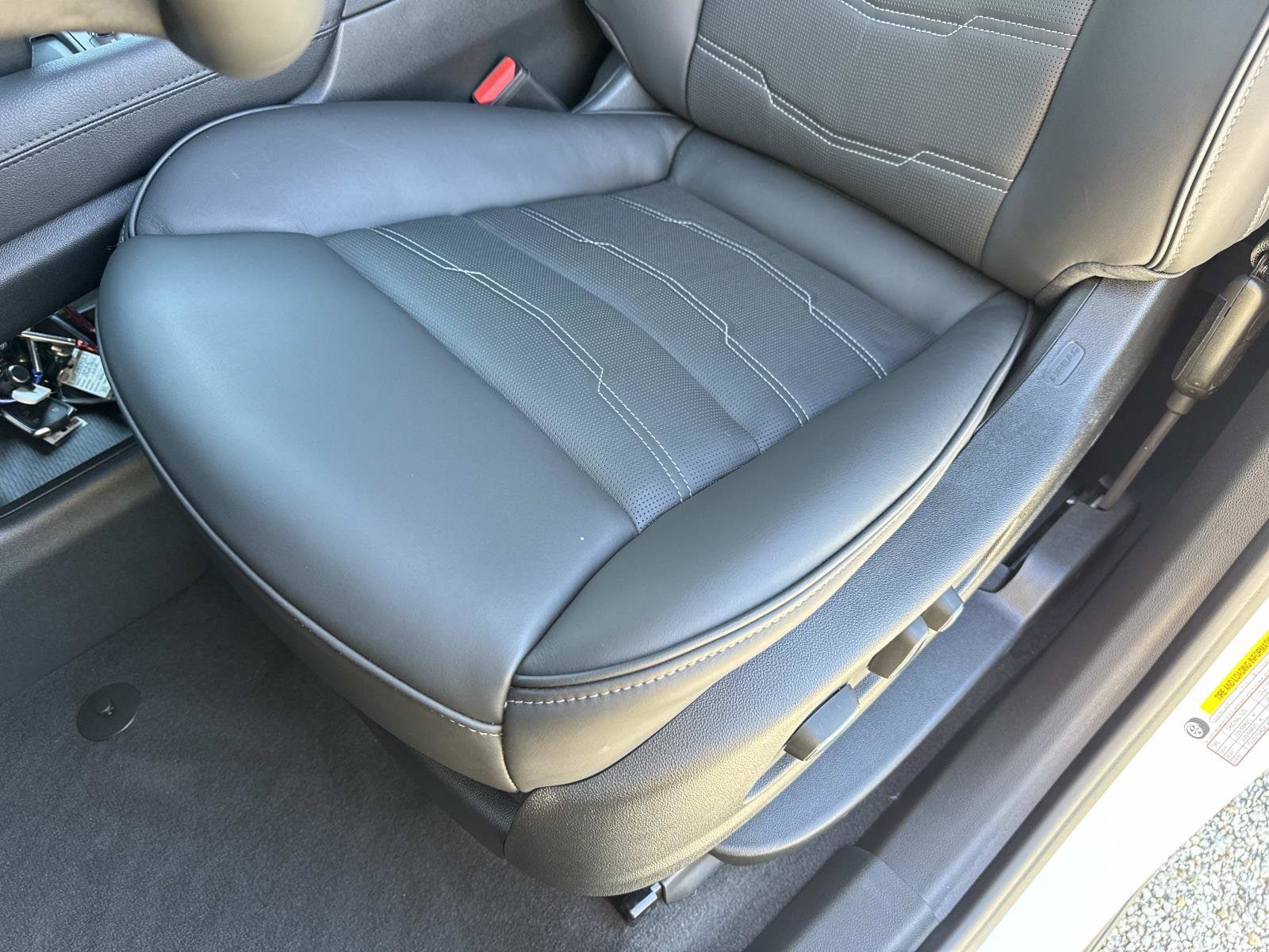 2025 Cadillac XT6 Premium Luxury - Photo 24