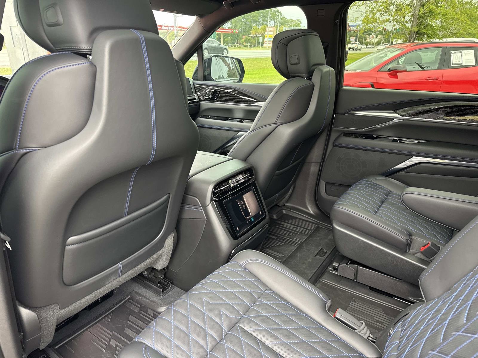 2026 Cadillac Escalade IQ Sport - Photo 13