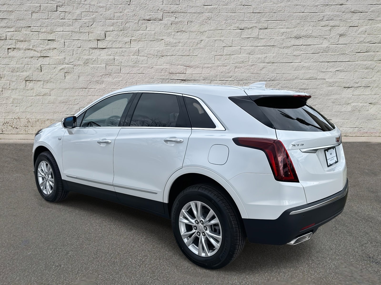 2026 Cadillac XT5 Luxury photo 3
