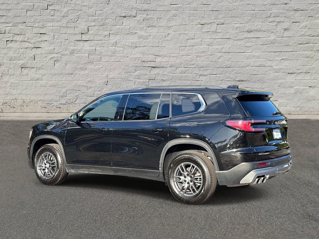 Used 2025 GMC Acadia Elevation SUV