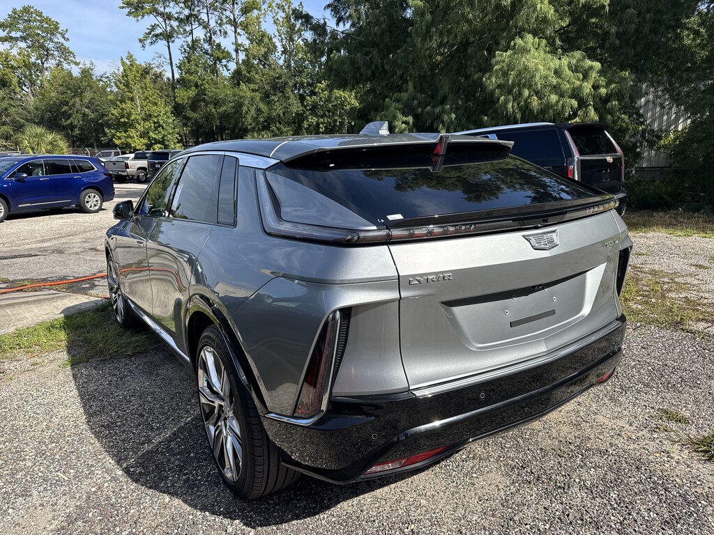 Used 2025 CADILLAC LYRIQ Luxury 3 SUV