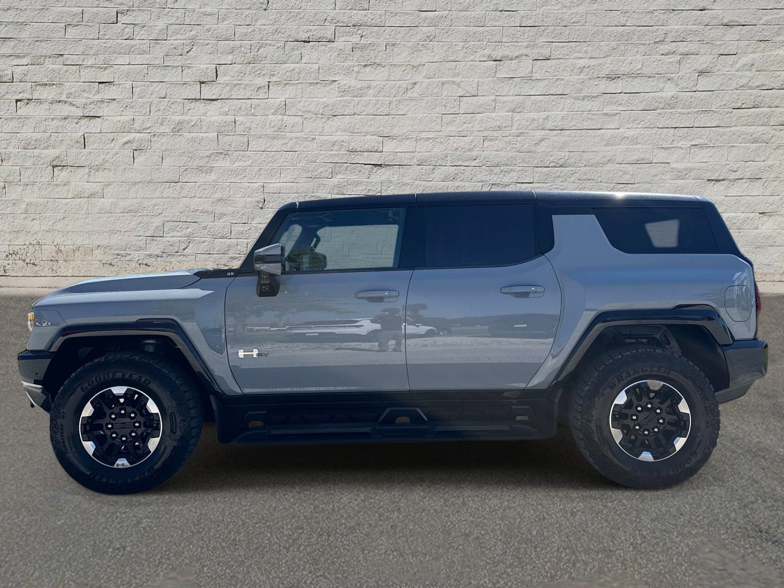 Used 2025 GMC HUMMER EV 3X with VIN 1GKB0RDC7SU102378 for sale in Jacksonville, FL