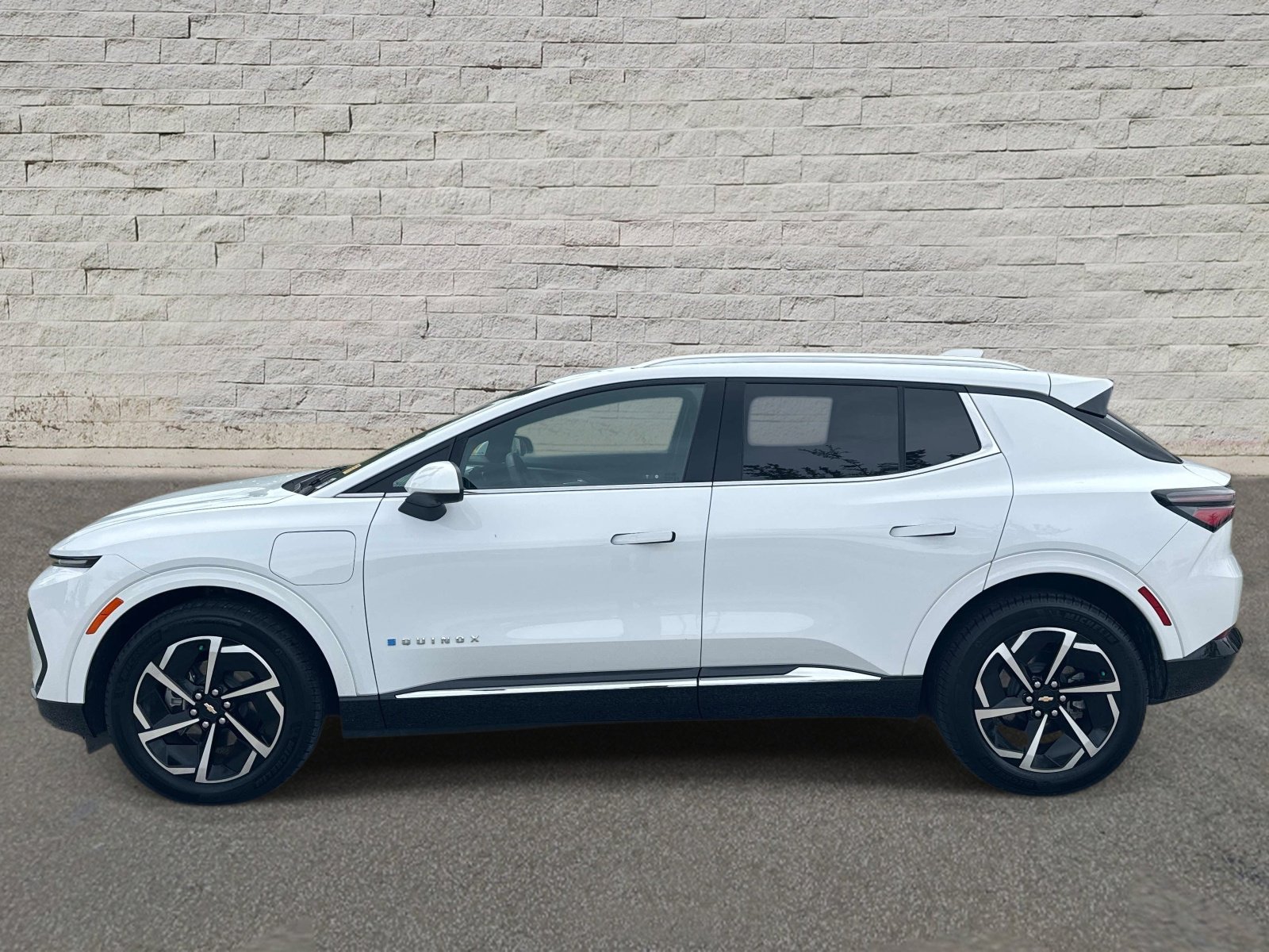 Used 2025 Chevrolet Equinox EV LT with VIN 3GN7DNRP4SS205386 for sale in Jacksonville, FL