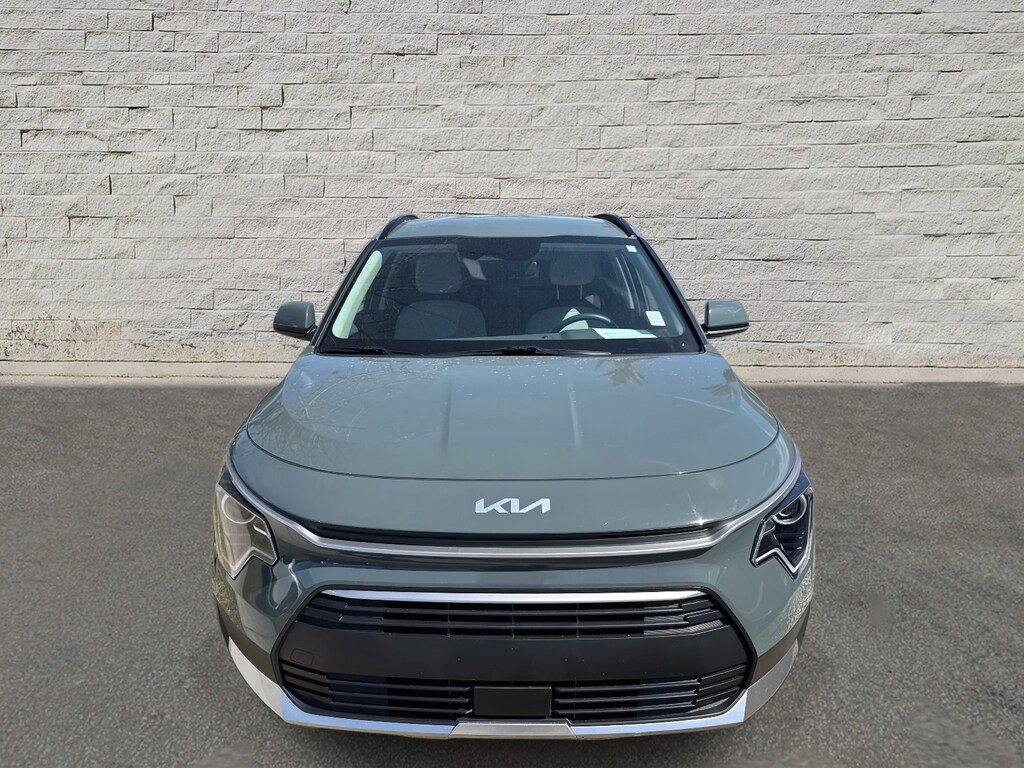 Used 2024 Kia Niro EX