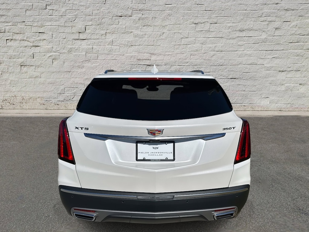 New 2026 CADILLAC XT5 Premium Luxury SUV