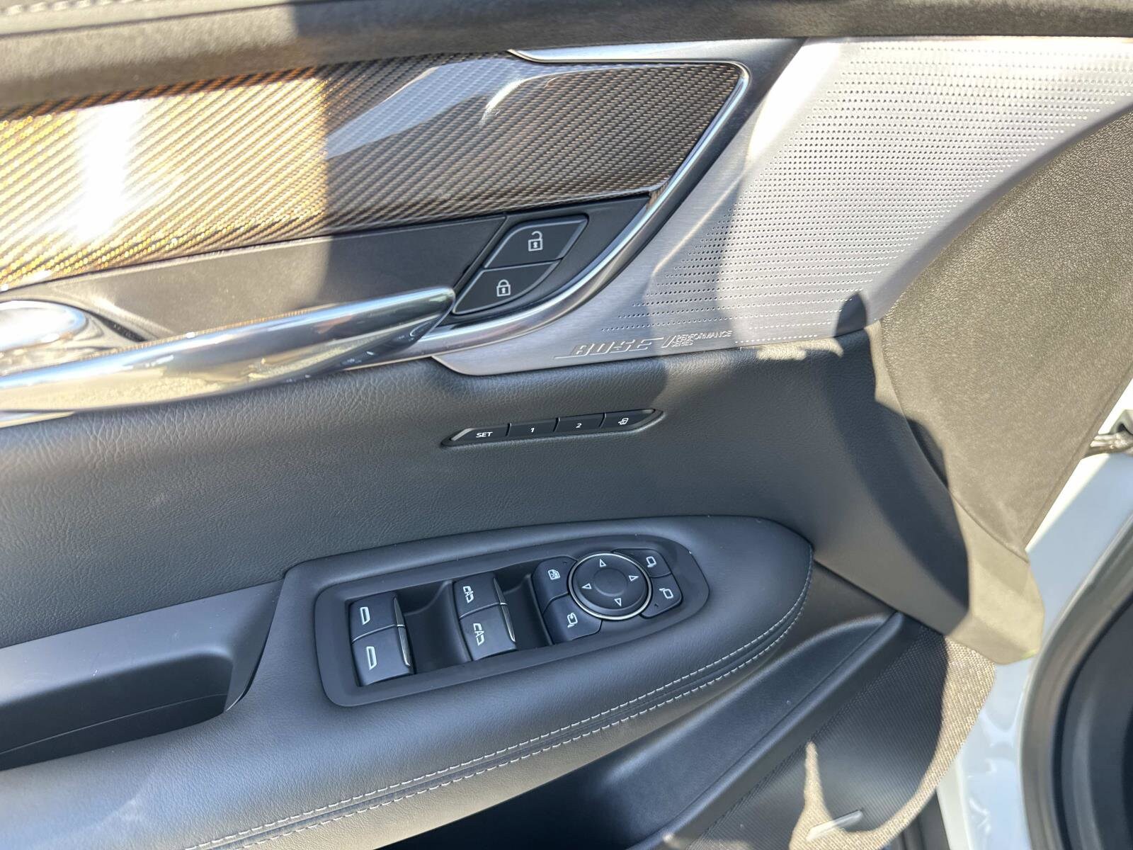 2025 Cadillac XT6 Premium Luxury - Photo 23