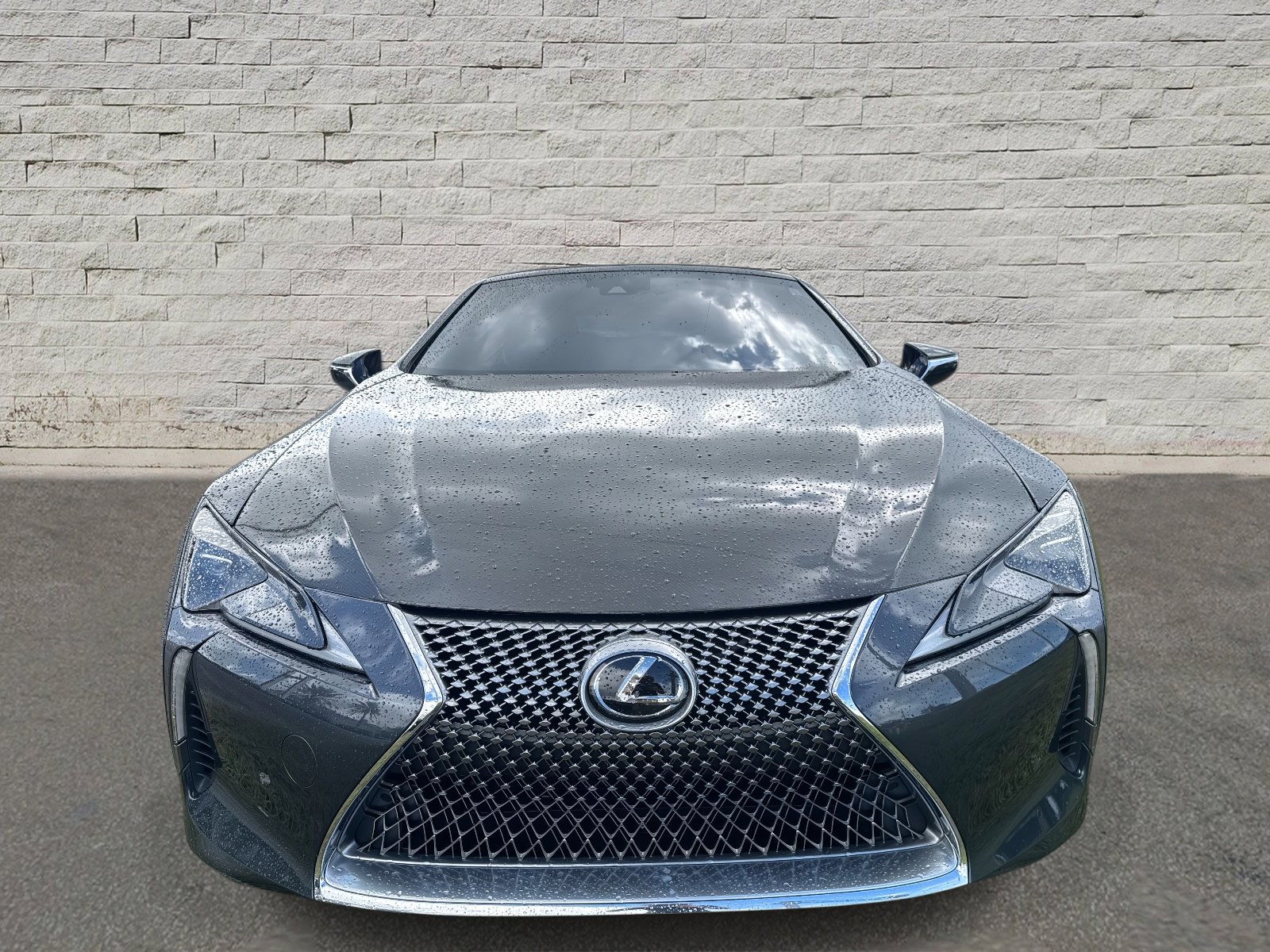 2022 Lexus LC 500 photo 2