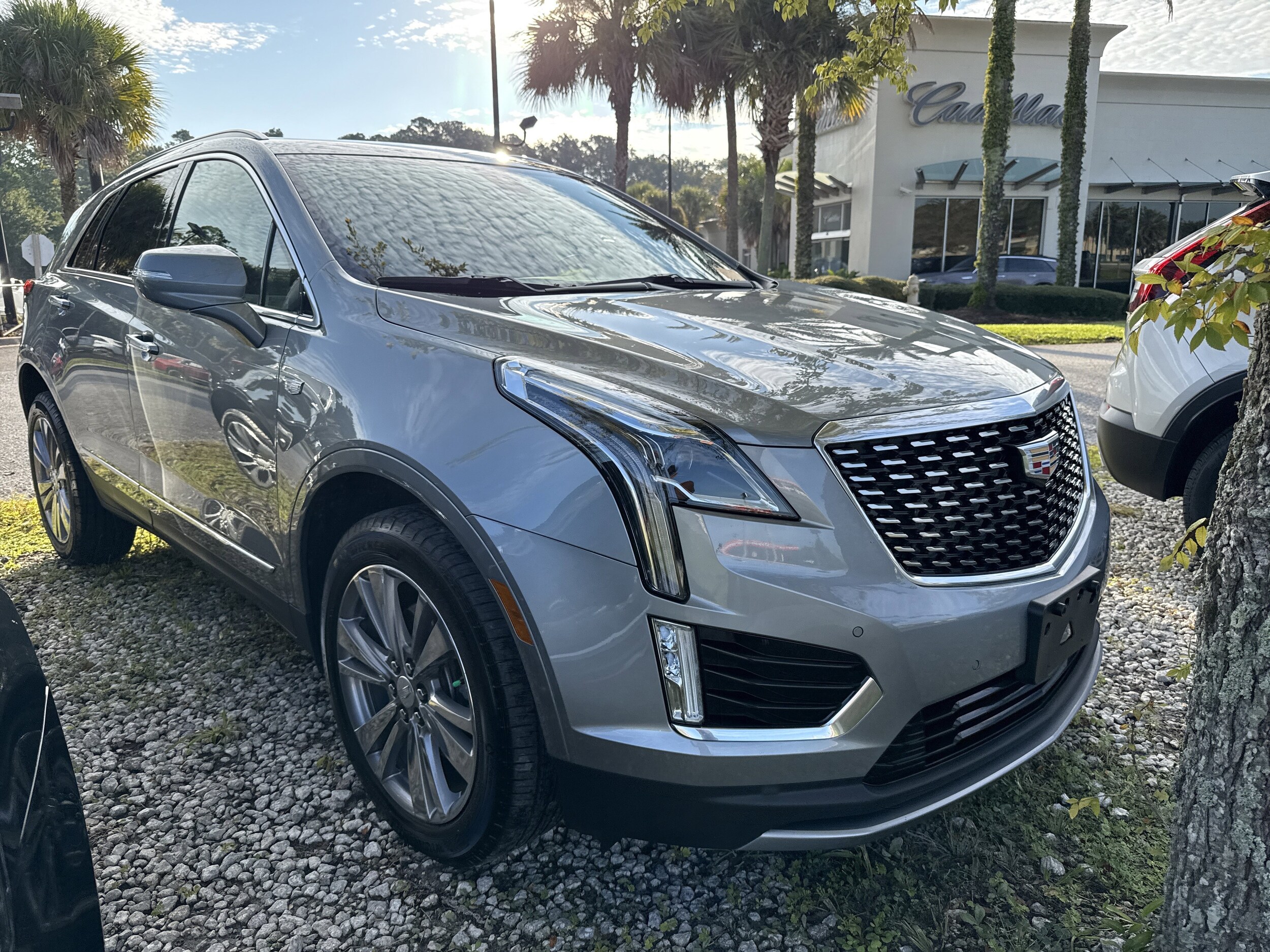 2025 Cadillac XT5 Premium Luxury photo 2