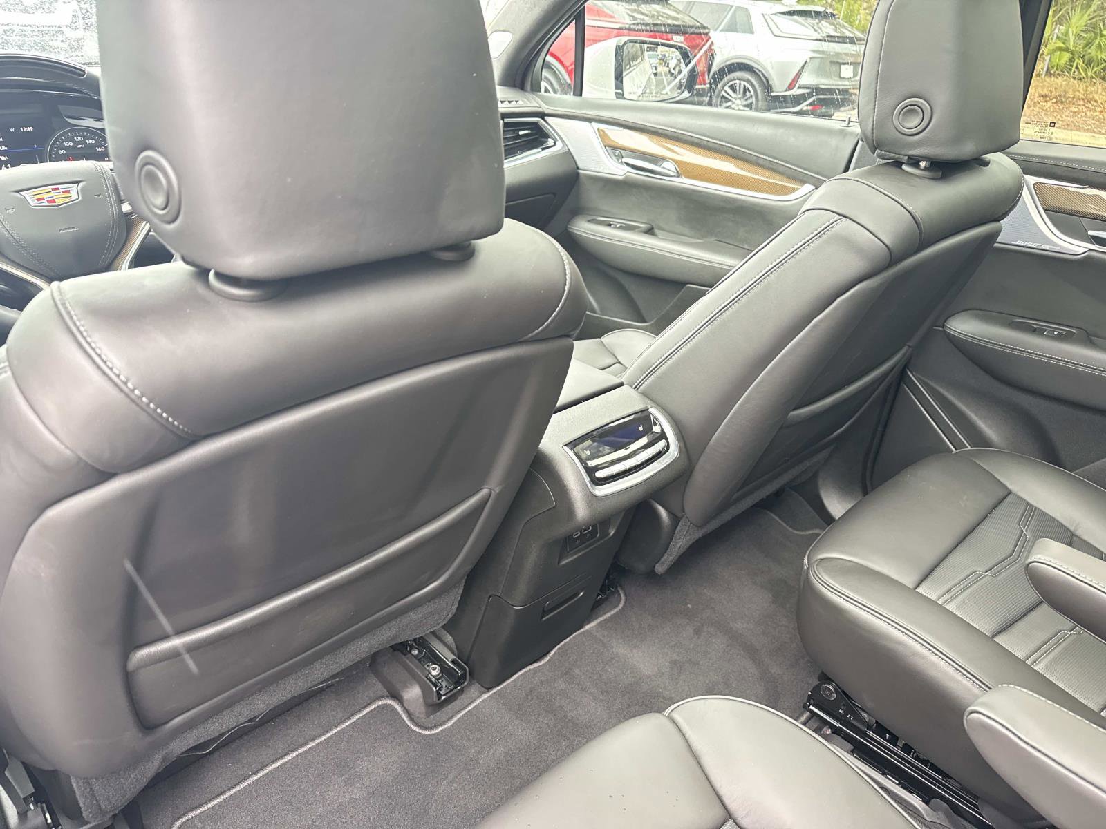 2025 Cadillac XT6 Premium Luxury - Photo 12