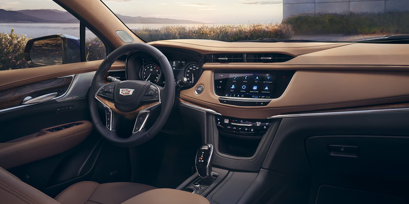 2024-cadillac-xt5-interior-dash-tech.png