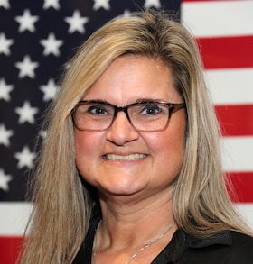 Staff member Stephanie Howard from ID_ba97c126864a